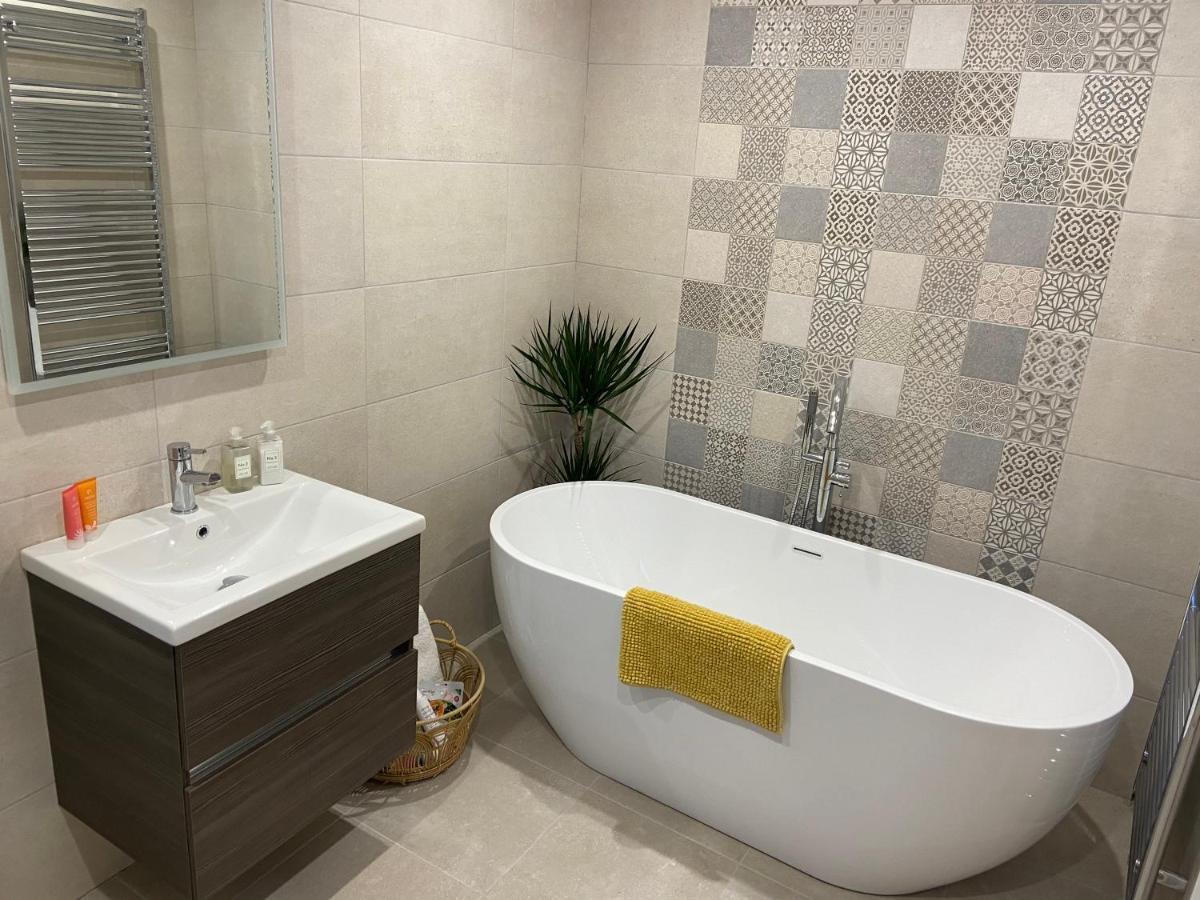Beautiful Private Room And Bathroom Ballycastle Exteriér fotografie